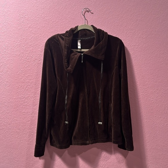 White Stag Tops - WHITE STAG Women’s Brown Velvet Full Zip Jacket Size L